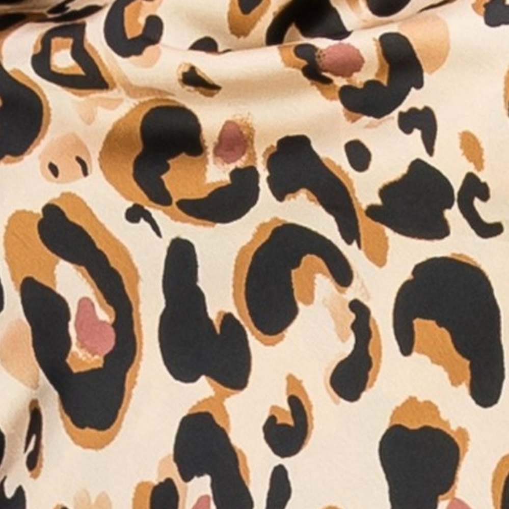 🆕🌿SILKY LEOPARD PRINT DRESS🌿 - Picture 8 of 8